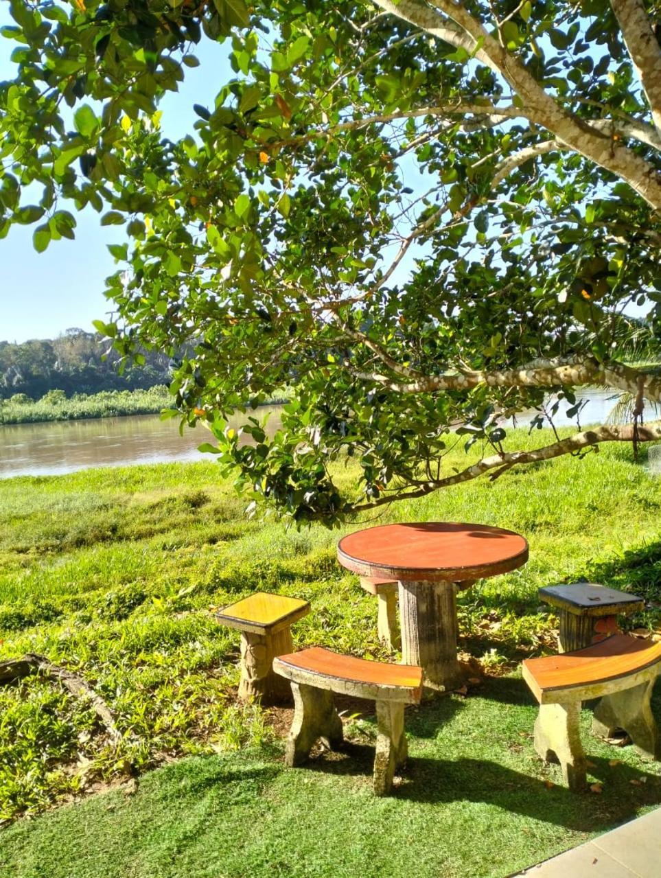 Resort D Rumah Bonda River View Куала-Кангсар Экстерьер фото